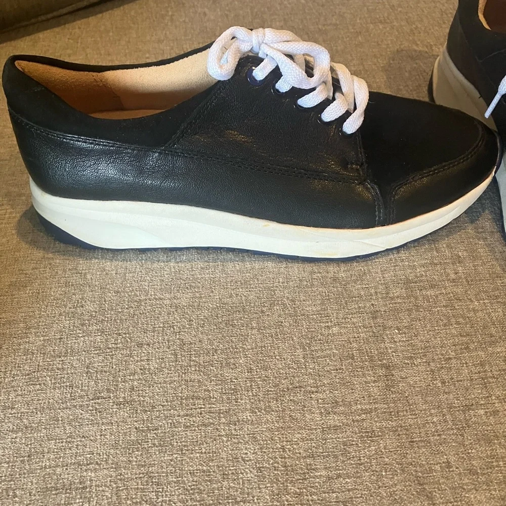 Naturalizer Black Tennis Shoes
